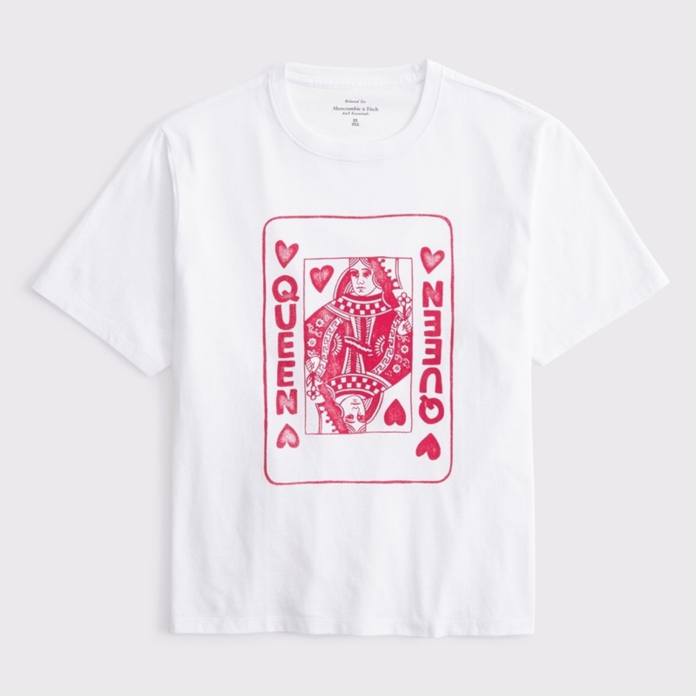 Queen of Hearts Graphic Tee ♥️